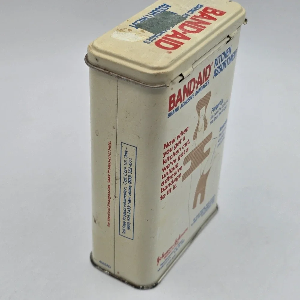 Vintage Band-Aid Kitchen Assortment 20 Sheer Strips Johnson Johnson Tin Box